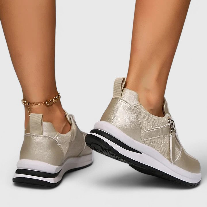 Elegant Leather Shoes with Refined Detailing