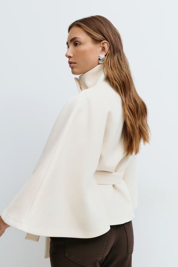 Belted Women's Coat in Timeless Elegance
