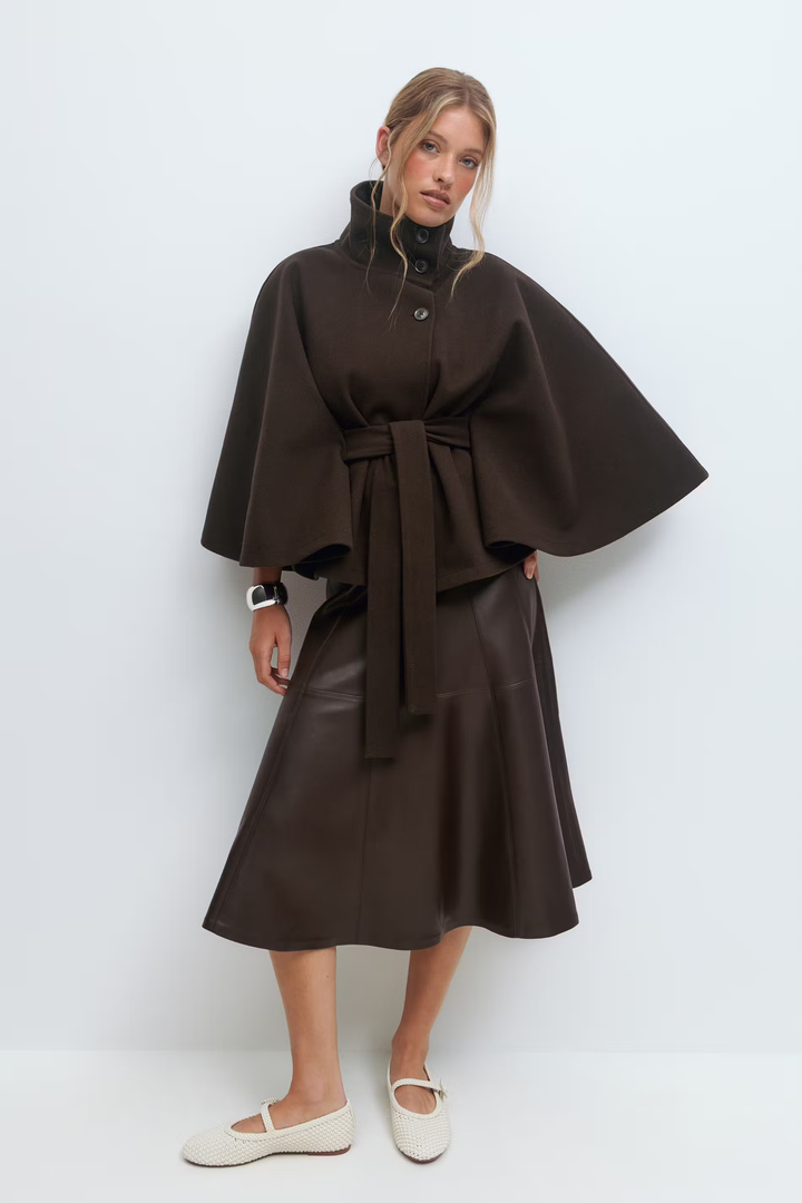 Belted Women's Coat in Timeless Elegance