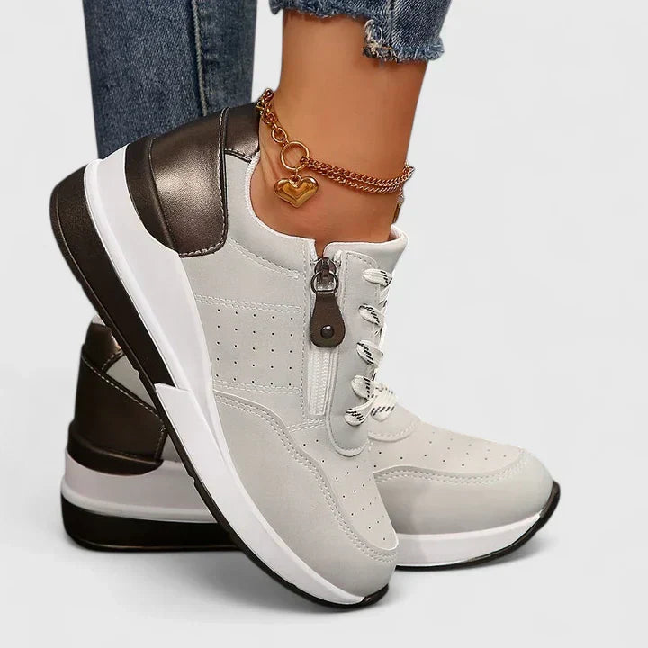 Elegant orthopedic loafers