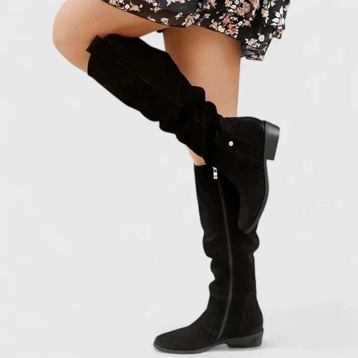Elegant orthopedic boots with refined comfort