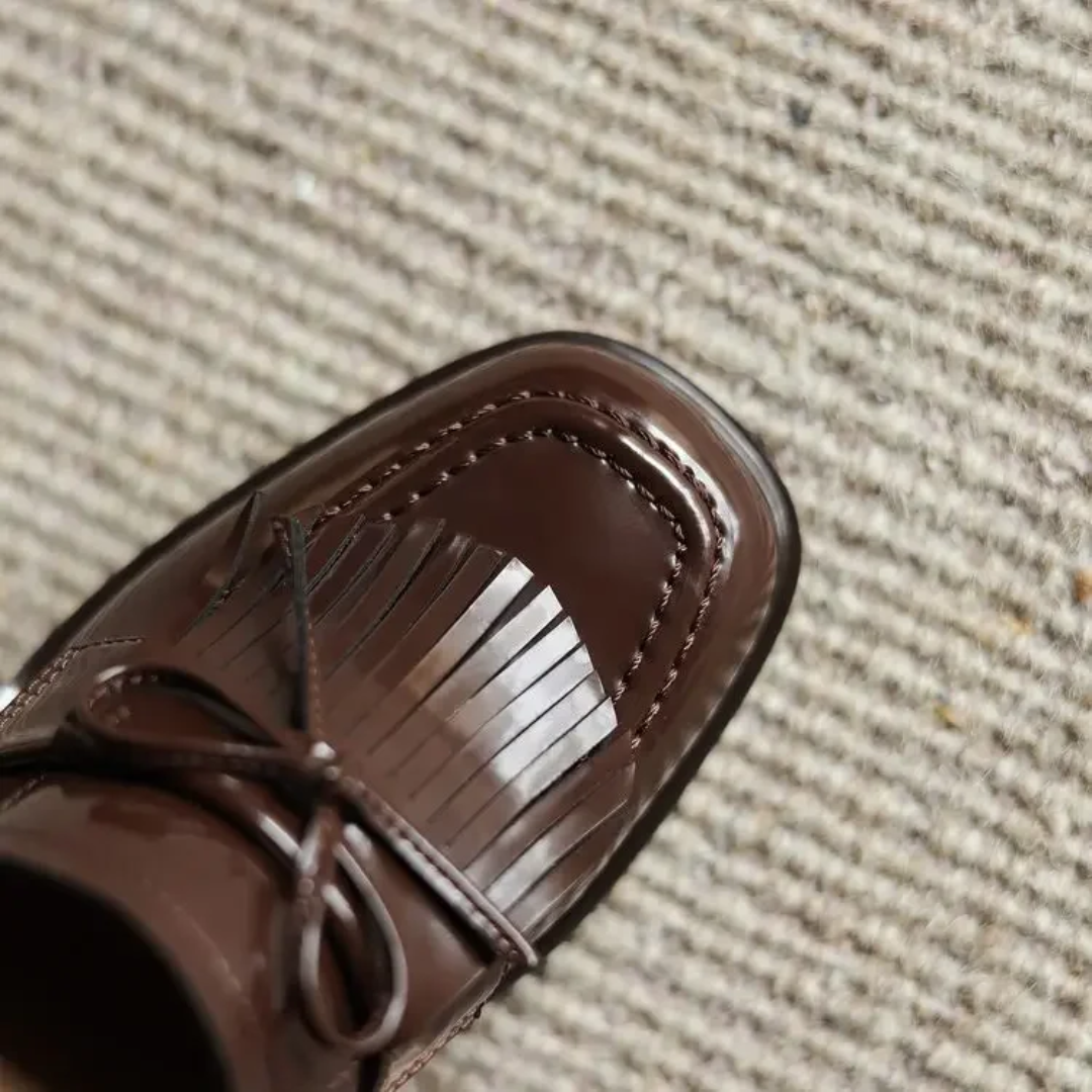 Elegant Loafer Pumps with Refined Silhouette