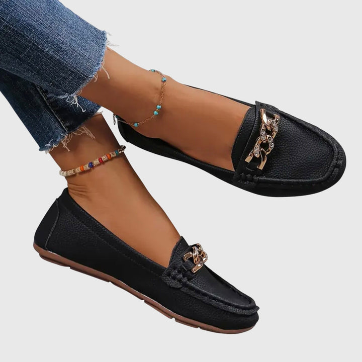 Orthopedic loafers with refined elegance