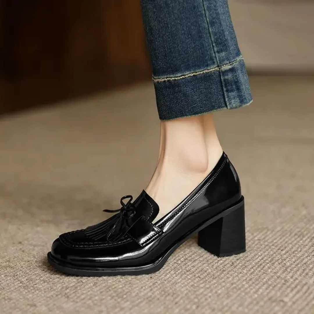 Elegant Loafer Pumps with Refined Silhouette