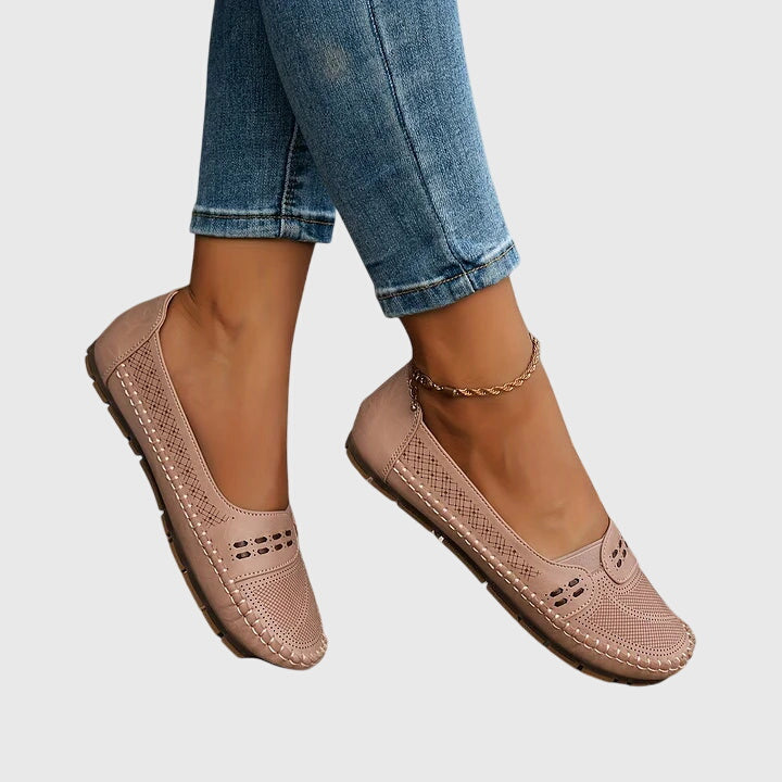 Maple orthopedic footwear with refined comfort