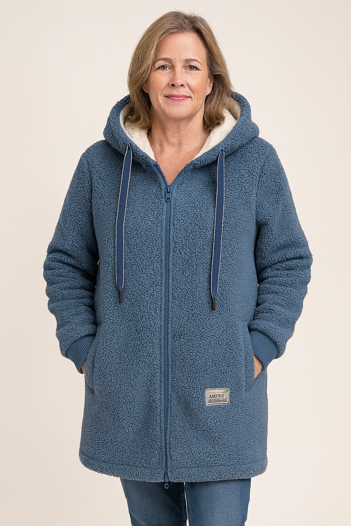 Women's fleece jacket with timeless elegance