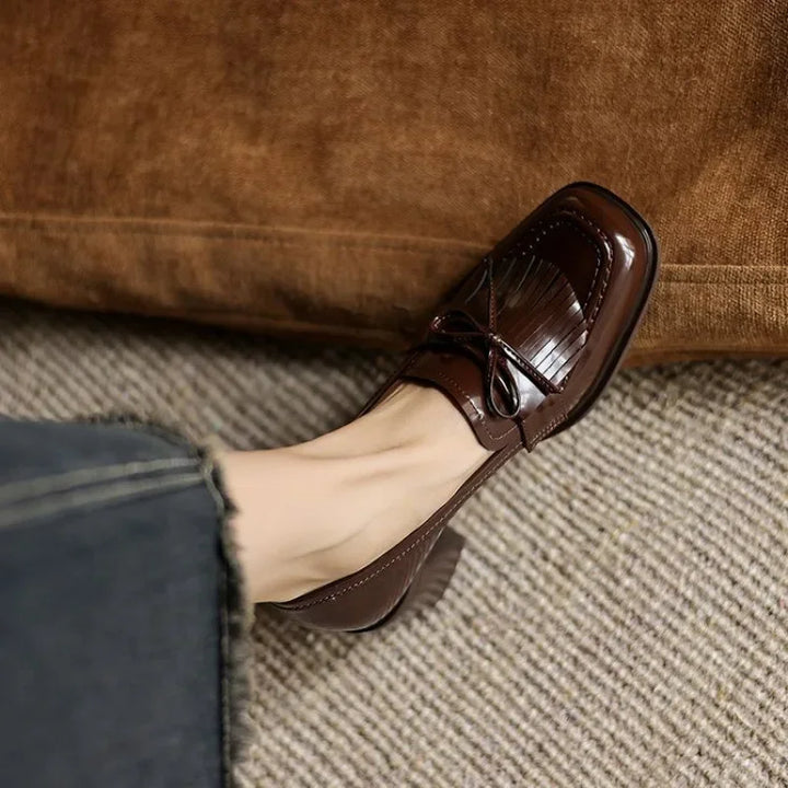 Elegant Loafer Pumps with Refined Silhouette