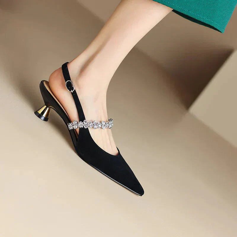 Isabelle Timeless Elegance Pumps