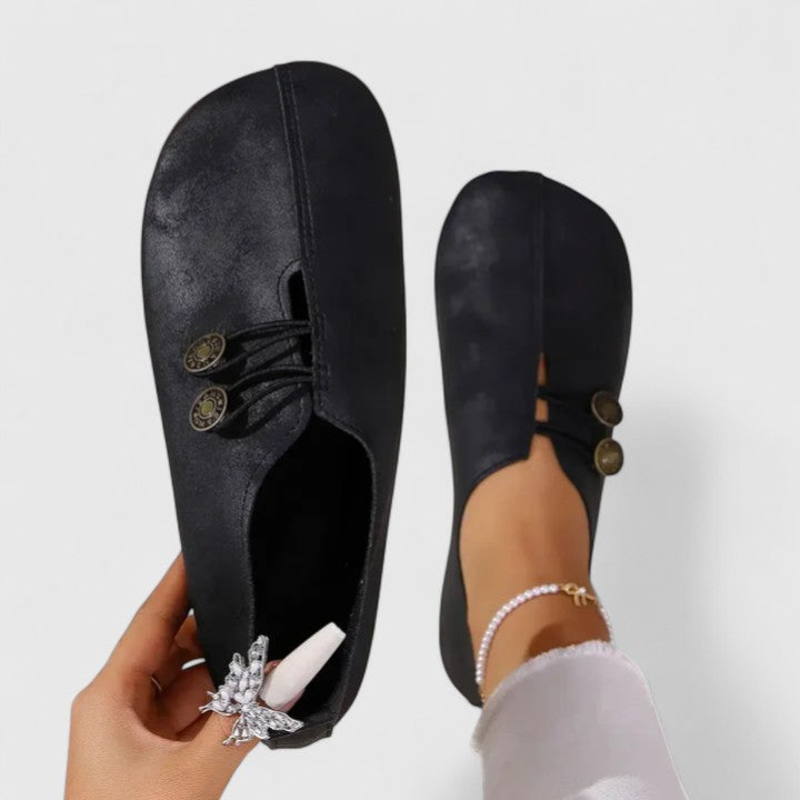Refined Leather Loafers with Timeless Elegance