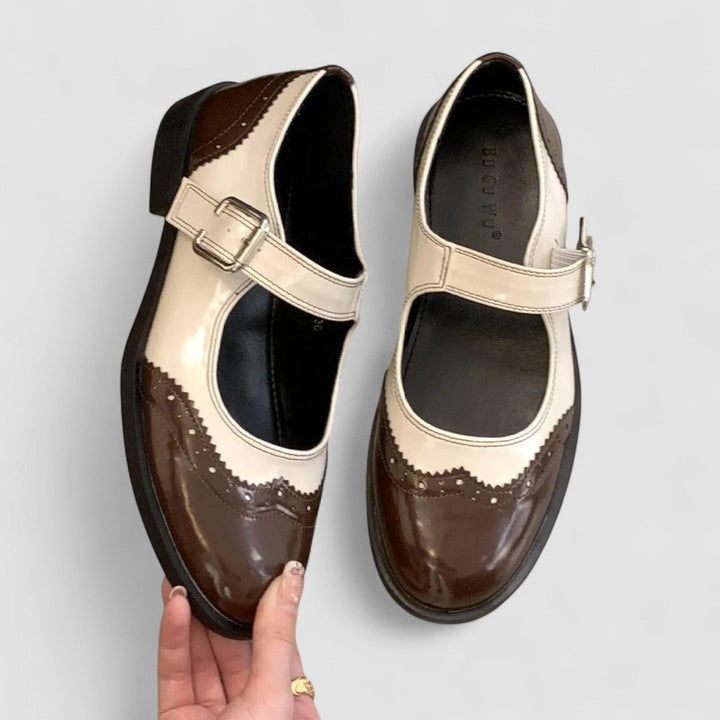 Elegant Mary Jane Shoes with Classic Detailing