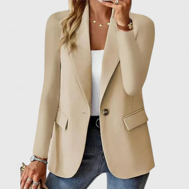 Timeless Tailored Blazer in Luxe Fabric