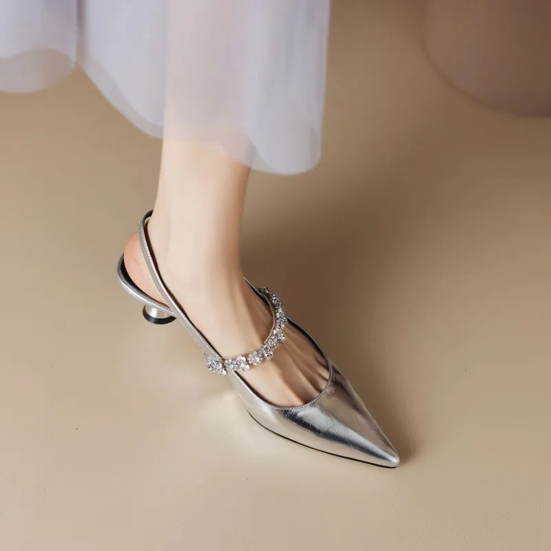 Isabelle Timeless Elegance Pumps