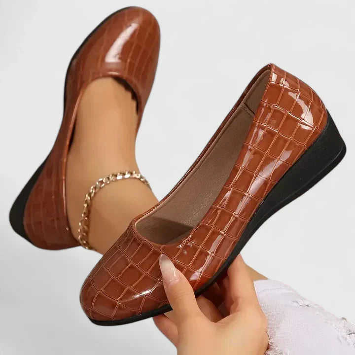 Elegant orthopedic footwear