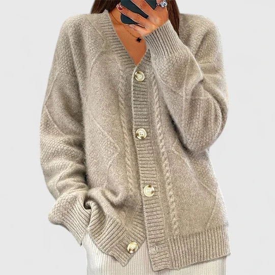 Elegant Knit Cardigan with Soft Draping
