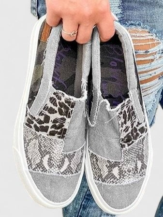 Orthopedic loafers with refined elegance