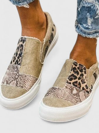 Orthopedic loafers with refined elegance