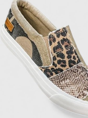 Elegant Orthopedic Loafers with Subtle Detailing