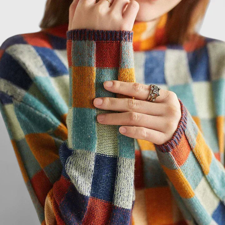 Luxe Knit Sweater with Subtle Elegance